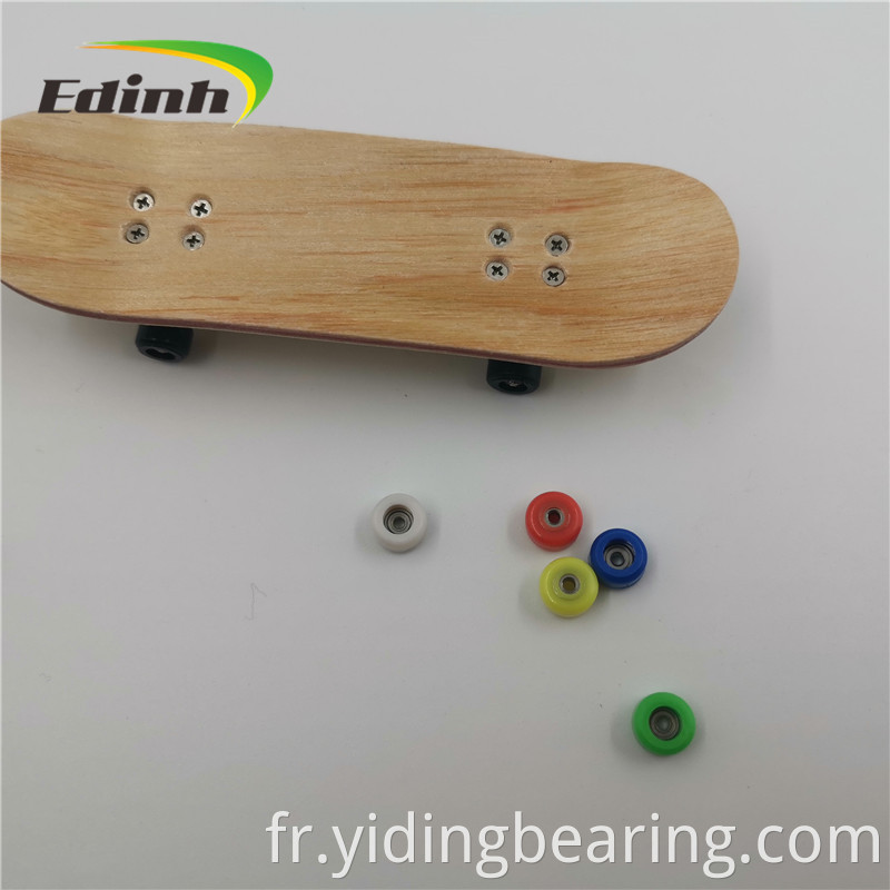 Mini Finger Skateboard Wooden Finger Board Bearings